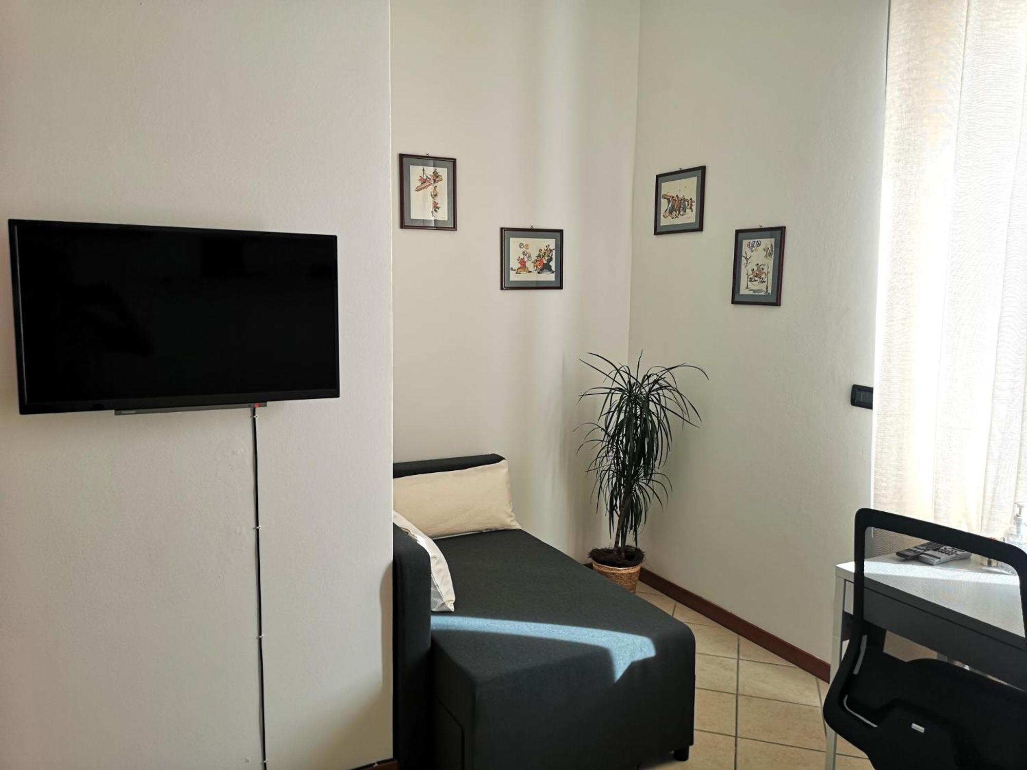 Holiday Apartment - Brescia Centro - Parcheggio Privato Εξωτερικό φωτογραφία