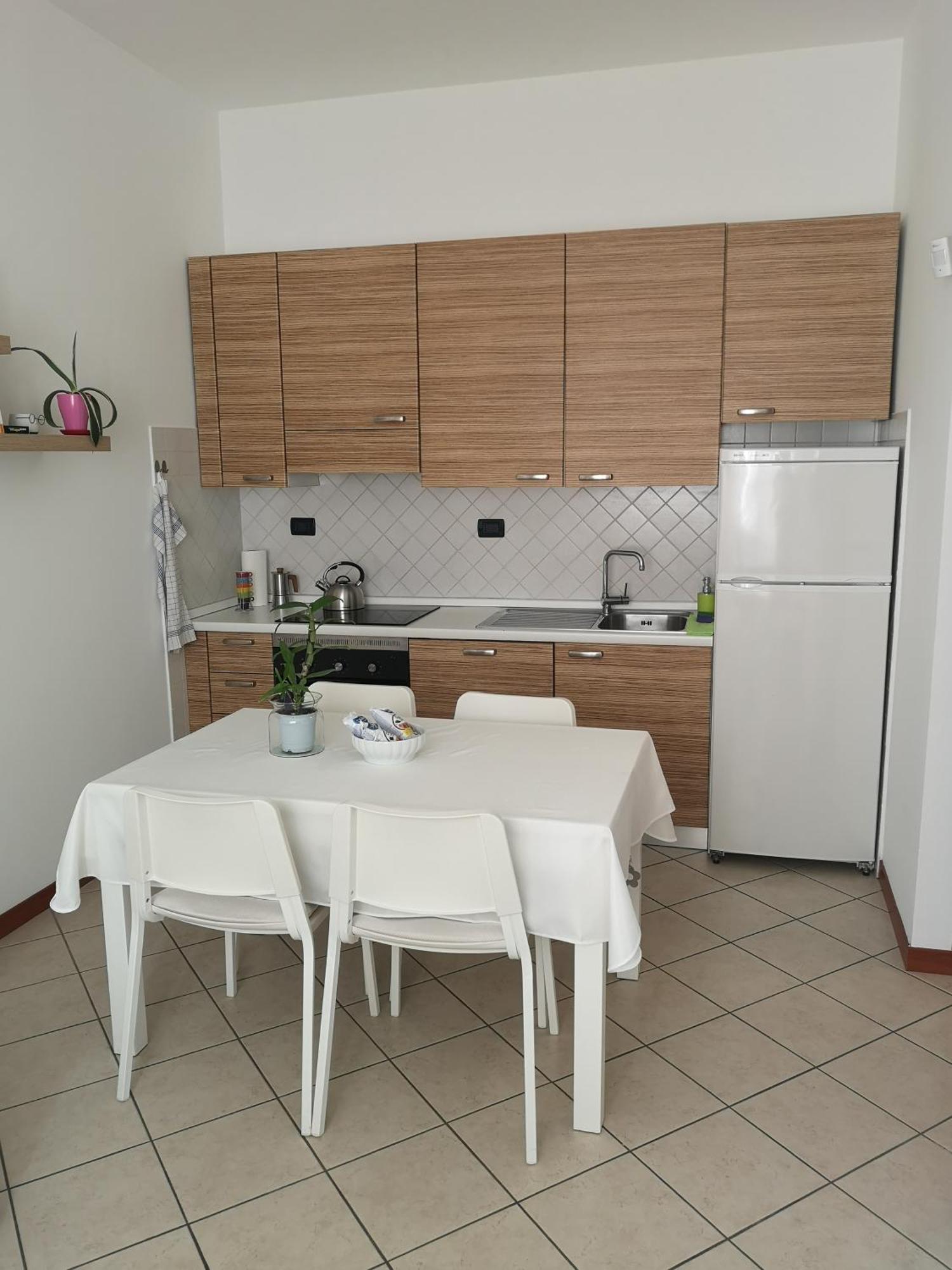 Holiday Apartment - Brescia Centro - Parcheggio Privato Εξωτερικό φωτογραφία